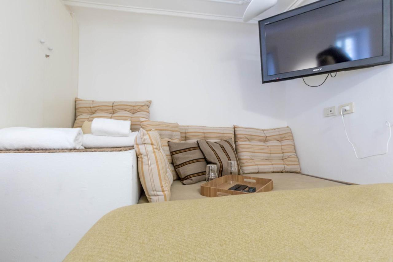 Joivy Modern Studio Near City Centre Lägenhet Milano Exteriör bild