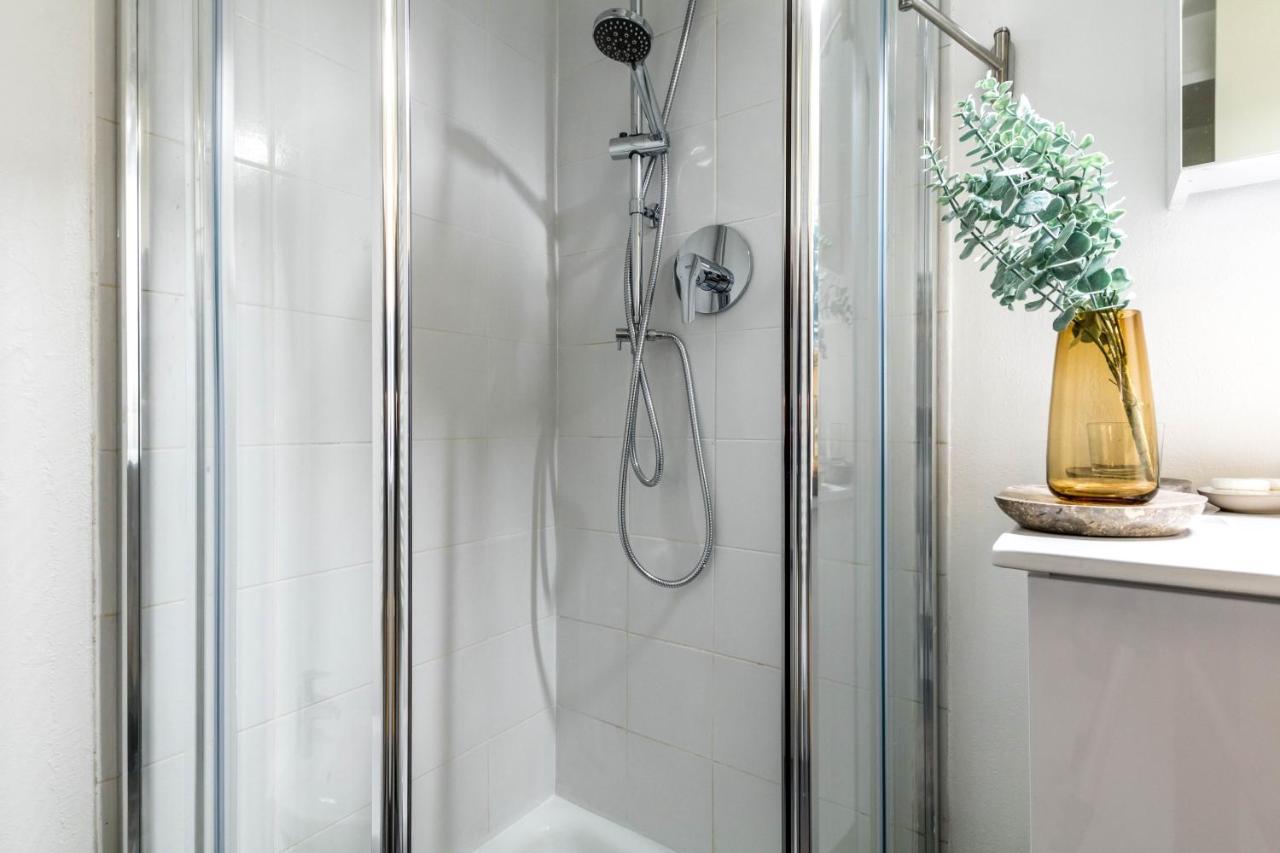 Joivy Modern Studio Near City Centre Lägenhet Milano Exteriör bild